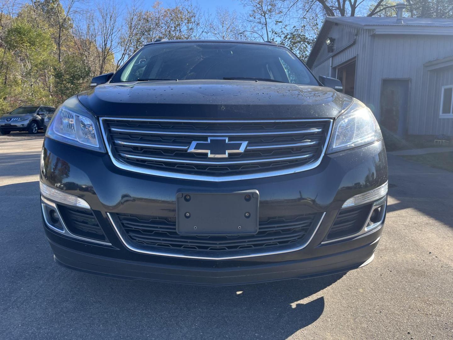 2017 Chevrolet Traverse 2LT AWD (1GNKVHKD1HJ) with an 3.6L V6 DOHC 24V engine, 6A transmission, located at 17255 hwy 65 NE, Ham Lake, MN, 55304, 0.000000, 0.000000 - Photo#7