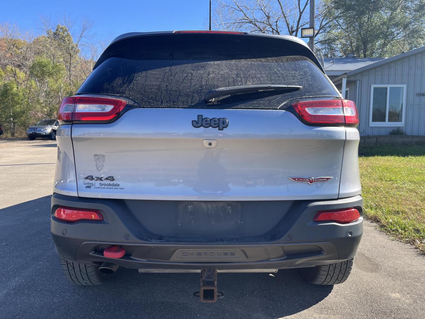 2014 Jeep Cherokee Trailhawk 4WD (1C4PJMBB4EW) with an 2.4L L4 DOHC 16V engine, 9-Speed Automatic transmission, located at 17255 hwy 65 NE, Ham Lake, MN, 55304, 0.000000, 0.000000 - Photo#3