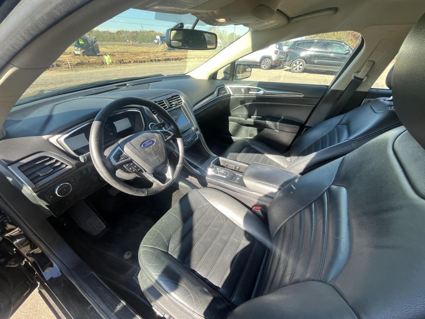 2017 Ford Fusion SE (3FA6P0HD2HR) with an 1.5L L4 DOHC 16V engine, 6A transmission, located at 17255 hwy 65 NE, Ham Lake, MN, 55304, 0.000000, 0.000000 - Photo#9