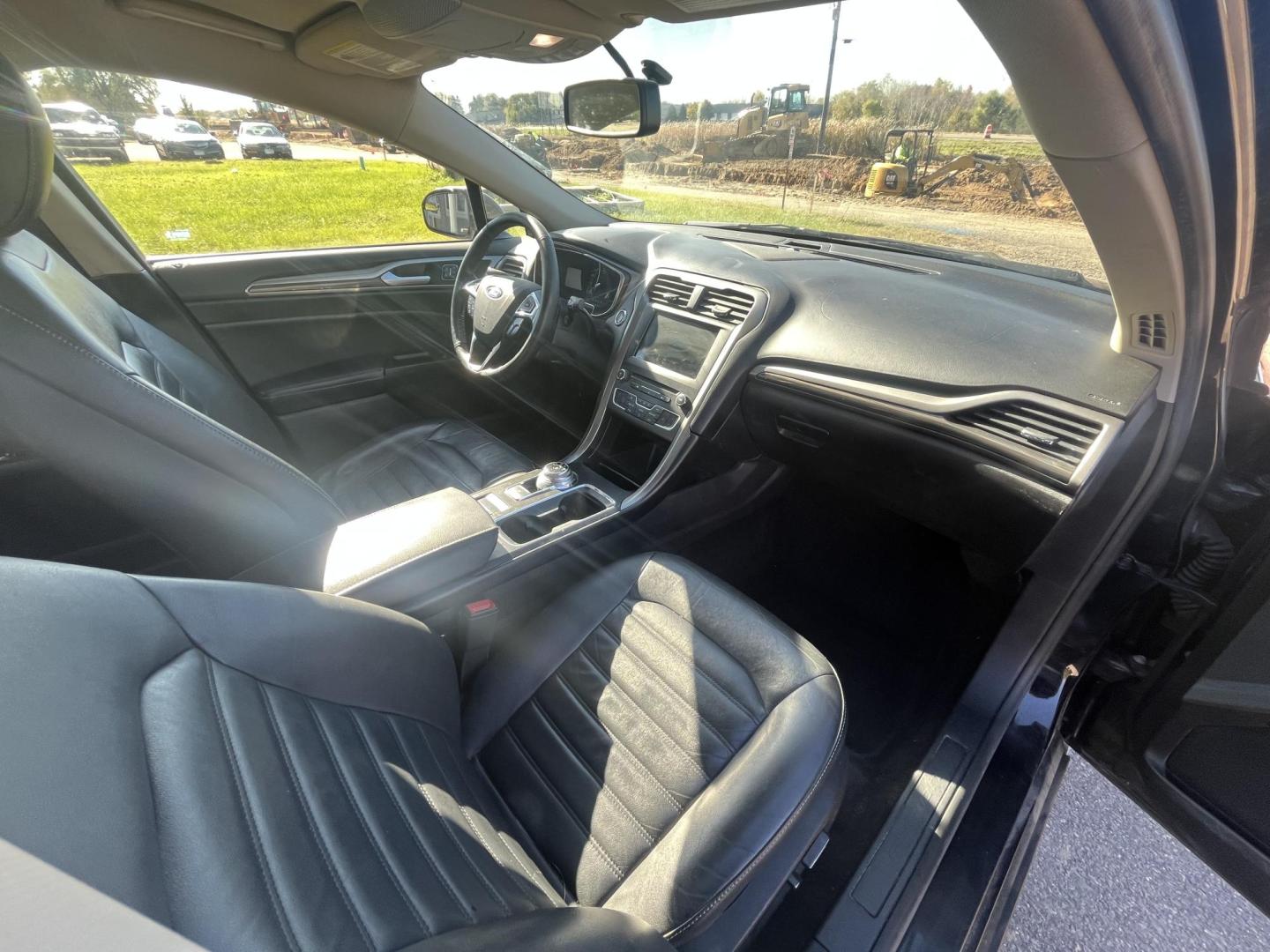 2017 Ford Fusion SE (3FA6P0HD2HR) with an 1.5L L4 DOHC 16V engine, 6A transmission, located at 17255 hwy 65 NE, Ham Lake, MN, 55304, 0.000000, 0.000000 - Photo#13