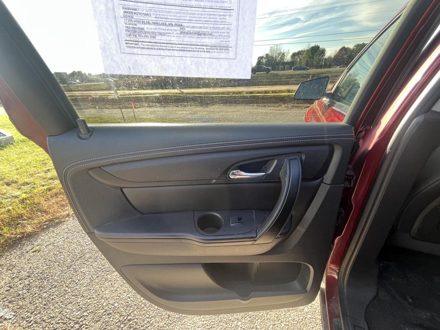 2015 GMC Acadia SLE-2 AWD (1GKKVPKD7FJ) with an 3.6L V6 DOHC 24V engine, 6-Speed Automatic transmission, located at 17255 hwy 65 NE, Ham Lake, MN, 55304, 0.000000, 0.000000 - Photo#10