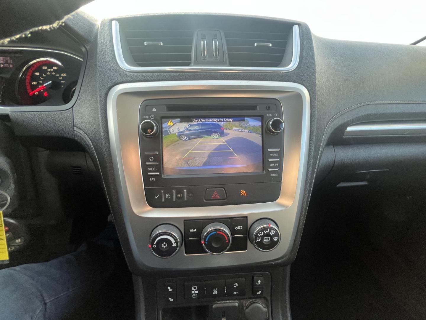 2015 GMC Acadia SLE-2 AWD (1GKKVPKD7FJ) with an 3.6L V6 DOHC 24V engine, 6-Speed Automatic transmission, located at 17255 hwy 65 NE, Ham Lake, MN, 55304, 0.000000, 0.000000 - Photo#17