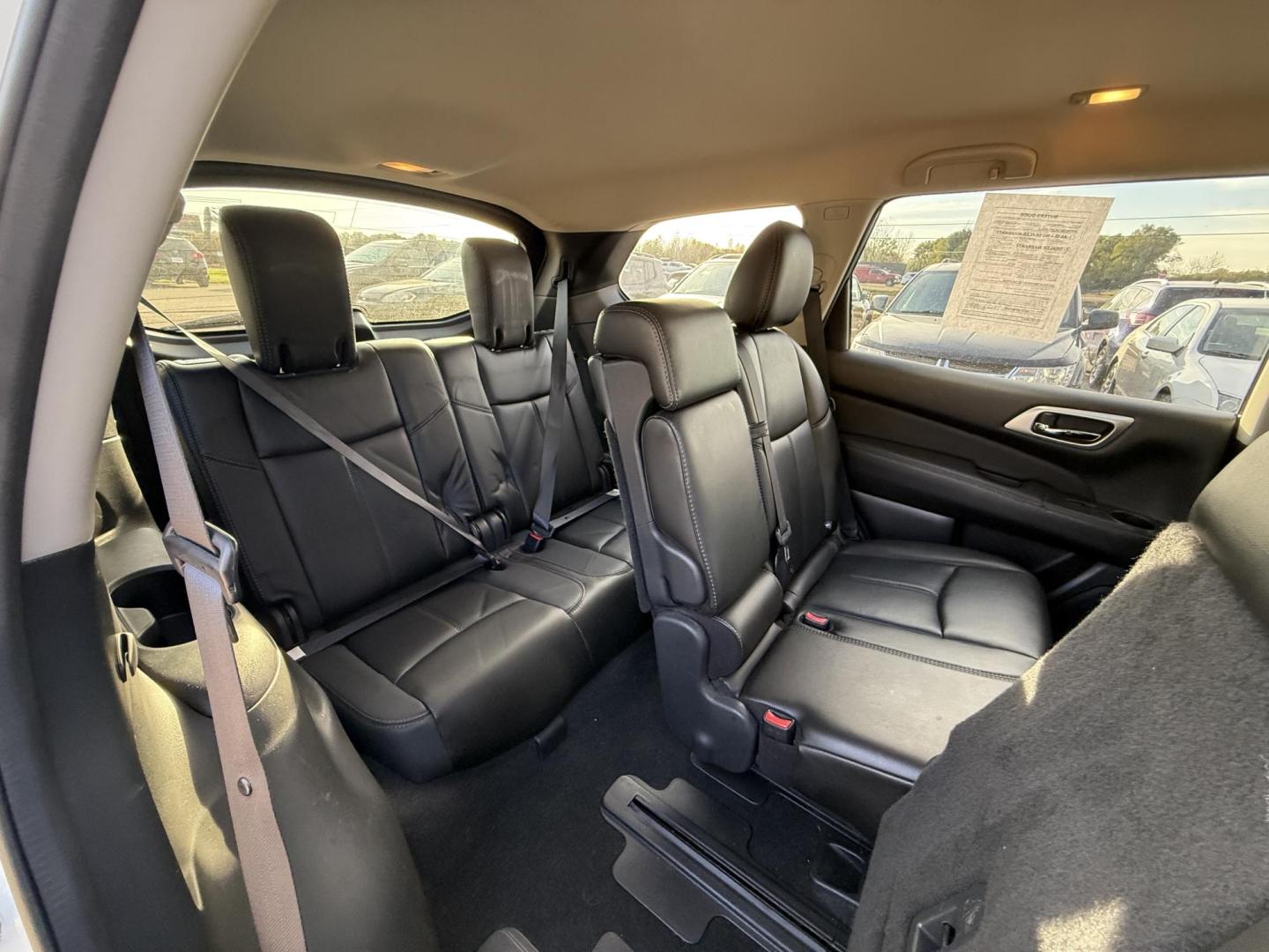 2014 Nissan Pathfinder S 4WD (5N1AR2MM9EC) with an 3.5L V6 DOHC 24V engine, Continuously Variable Transmission transmission, located at 17255 hwy 65 NE, Ham Lake, MN, 55304, 0.000000, 0.000000 - Photo#11