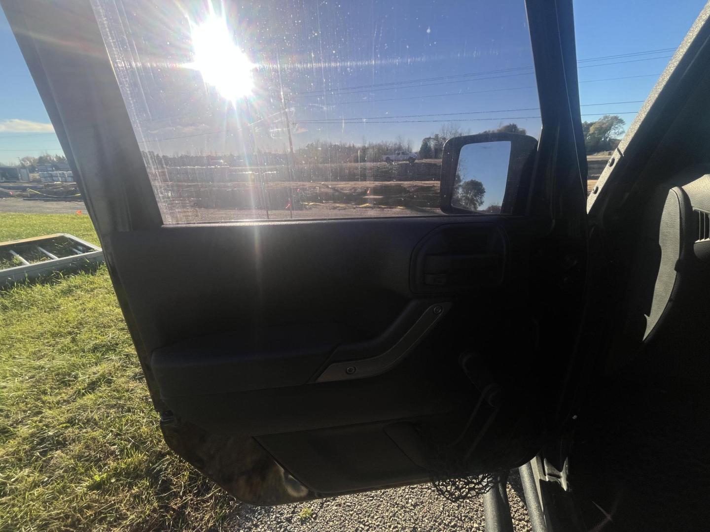 2011 Jeep Wrangler Unlimited Sport 4WD (1J4BA3H14BL) with an 3.8L V6 OHV 12V engine, located at 17255 hwy 65 NE, Ham Lake, MN, 55304, 0.000000, 0.000000 - Photo#8