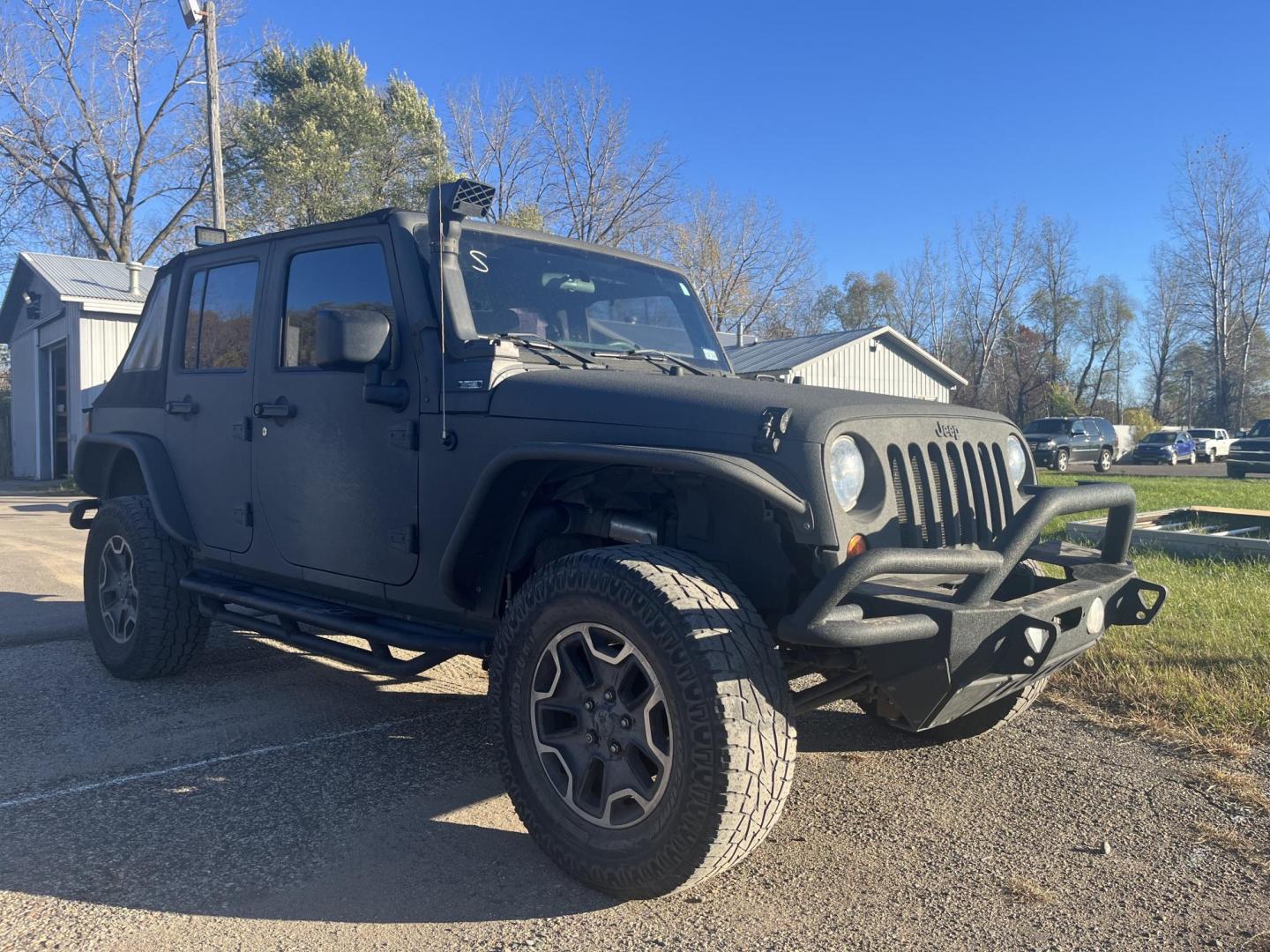 2011 Jeep Wrangler Unlimited Sport 4WD (1J4BA3H14BL) with an 3.8L V6 OHV 12V engine, located at 17255 hwy 65 NE, Ham Lake, MN, 55304, 0.000000, 0.000000 - Photo#6