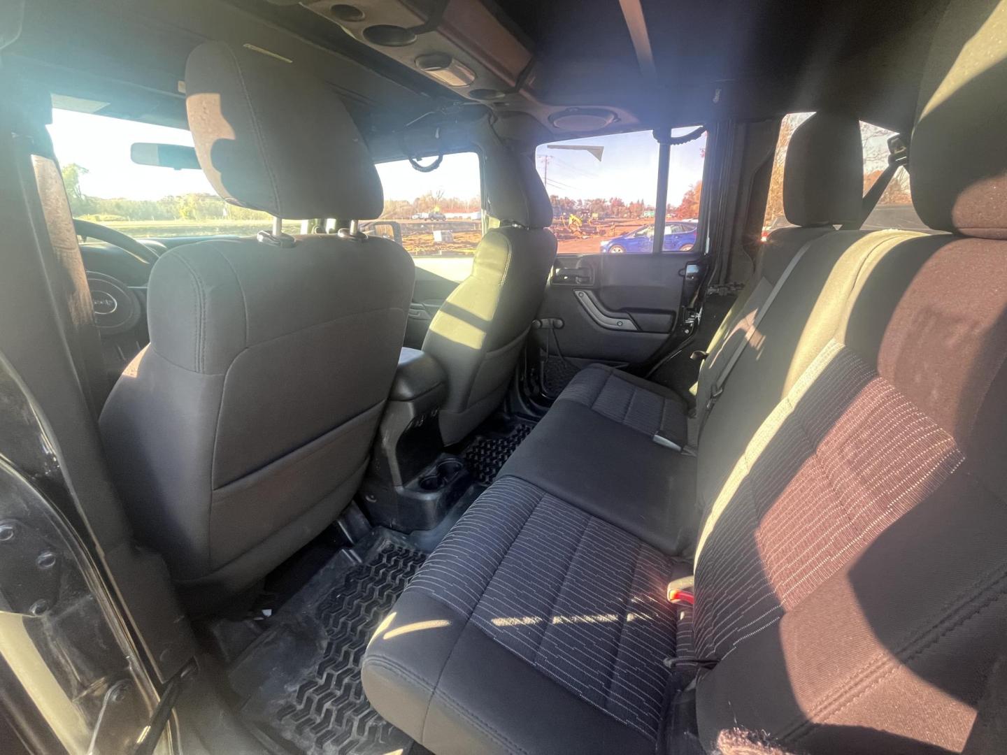 2011 Jeep Wrangler Unlimited Sport 4WD (1J4BA3H14BL) with an 3.8L V6 OHV 12V engine, located at 17255 hwy 65 NE, Ham Lake, MN, 55304, 0.000000, 0.000000 - Photo#11