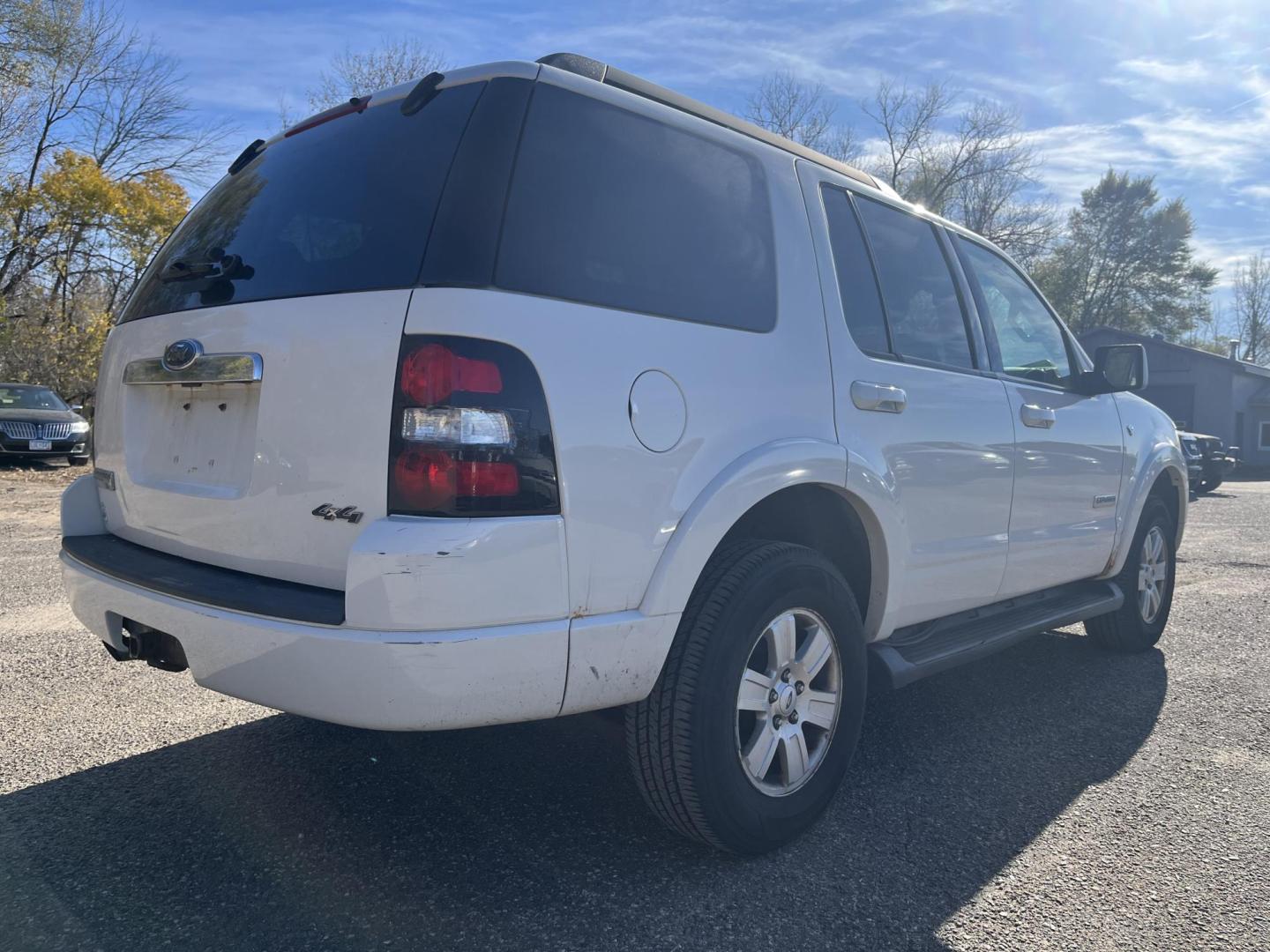 2008 Ford Explorer XLT 4.6L 4WD (1FMEU73818U) with an 4.6L V8 SOHC 16V engine, 6-Speed Automatic Overdrive transmission, located at 17255 hwy 65 NE, Ham Lake, MN, 55304, 0.000000, 0.000000 - Photo#4