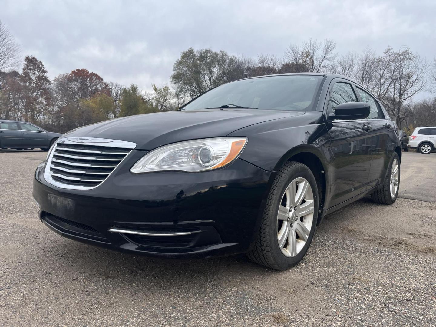 2011 Chrysler 200 Touring (1C3BC1FB5BN) with an 2.4L L4 DOHC 16V engine, 6-Speed Automatic transmission, located at 17255 hwy 65 NE, Ham Lake, MN, 55304, 0.000000, 0.000000 - Photo#0