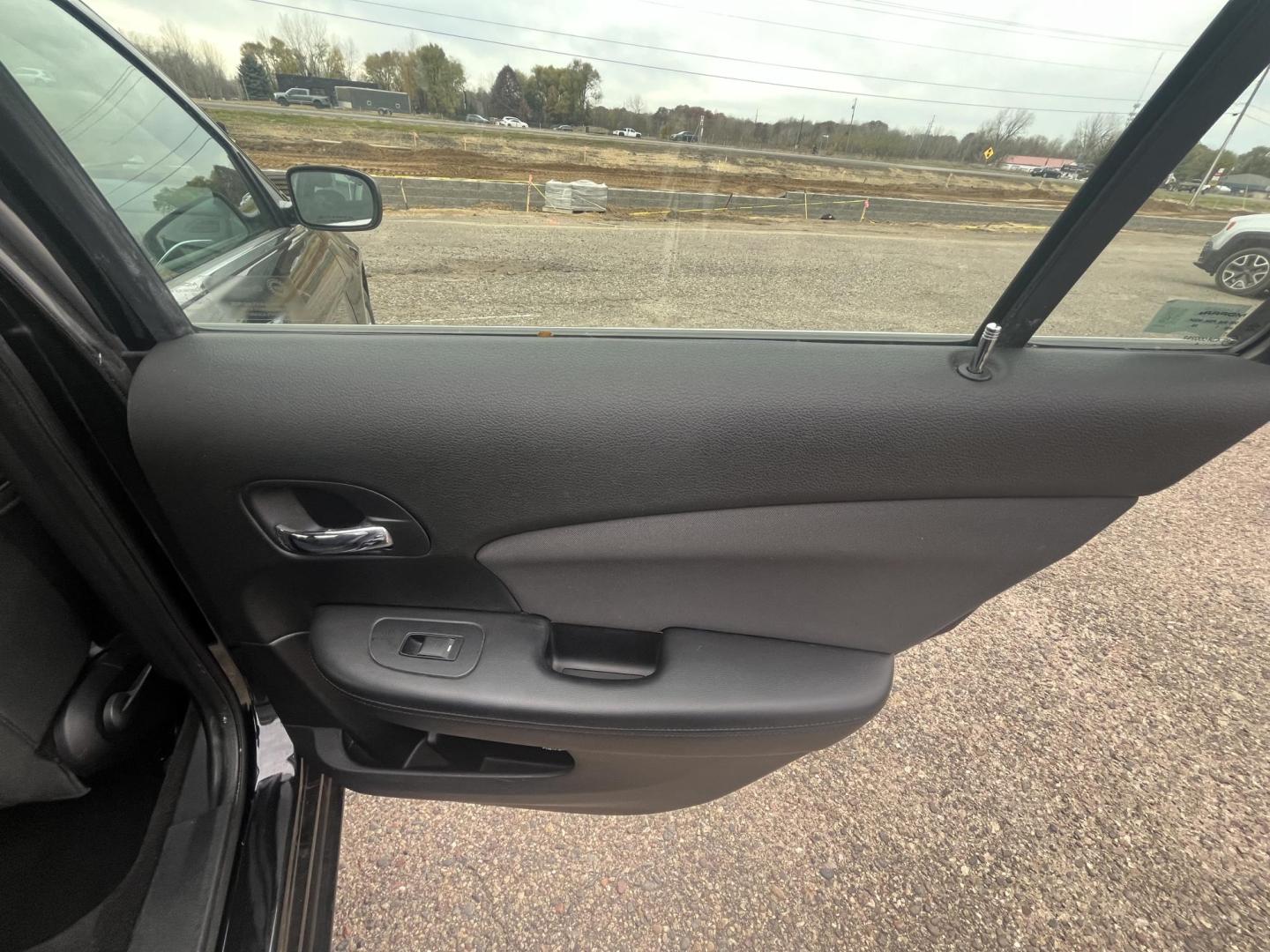 2011 Chrysler 200 Touring (1C3BC1FB5BN) with an 2.4L L4 DOHC 16V engine, 6-Speed Automatic transmission, located at 17255 hwy 65 NE, Ham Lake, MN, 55304, 0.000000, 0.000000 - Photo#14