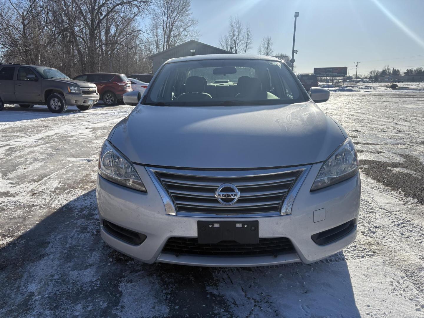 2013 Nissan Sentra S 6MT (3N1AB7APXDL) with an 2.0L L4 DOHC 16V engine, 6-Speed Manual transmission, located at 17255 hwy 65 NE, Ham Lake, MN, 55304, 0.000000, 0.000000 - Photo#7