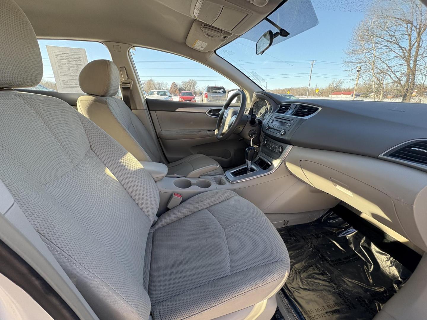 2013 Nissan Sentra S 6MT (3N1AB7APXDL) with an 2.0L L4 DOHC 16V engine, 6-Speed Manual transmission, located at 17255 hwy 65 NE, Ham Lake, MN, 55304, 0.000000, 0.000000 - Photo#15