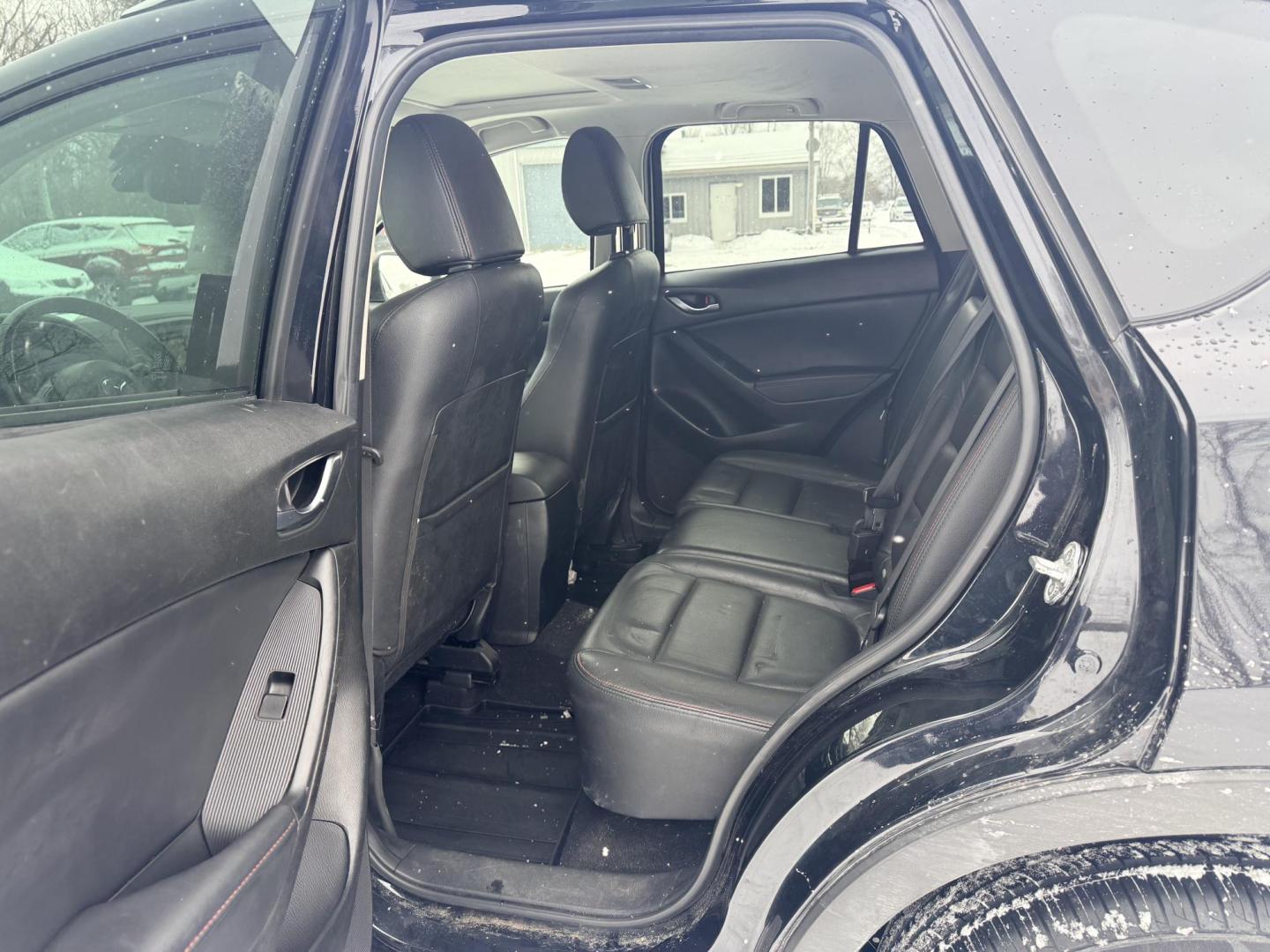 2014 Mazda CX-5 Grand Touring AWD (JM3KE4DY3E0) with an 2.5L L4 DOHC 16V engine, 6-Speed Automatic transmission, located at 17255 hwy 65 NE, Ham Lake, MN, 55304, 0.000000, 0.000000 - Photo#11