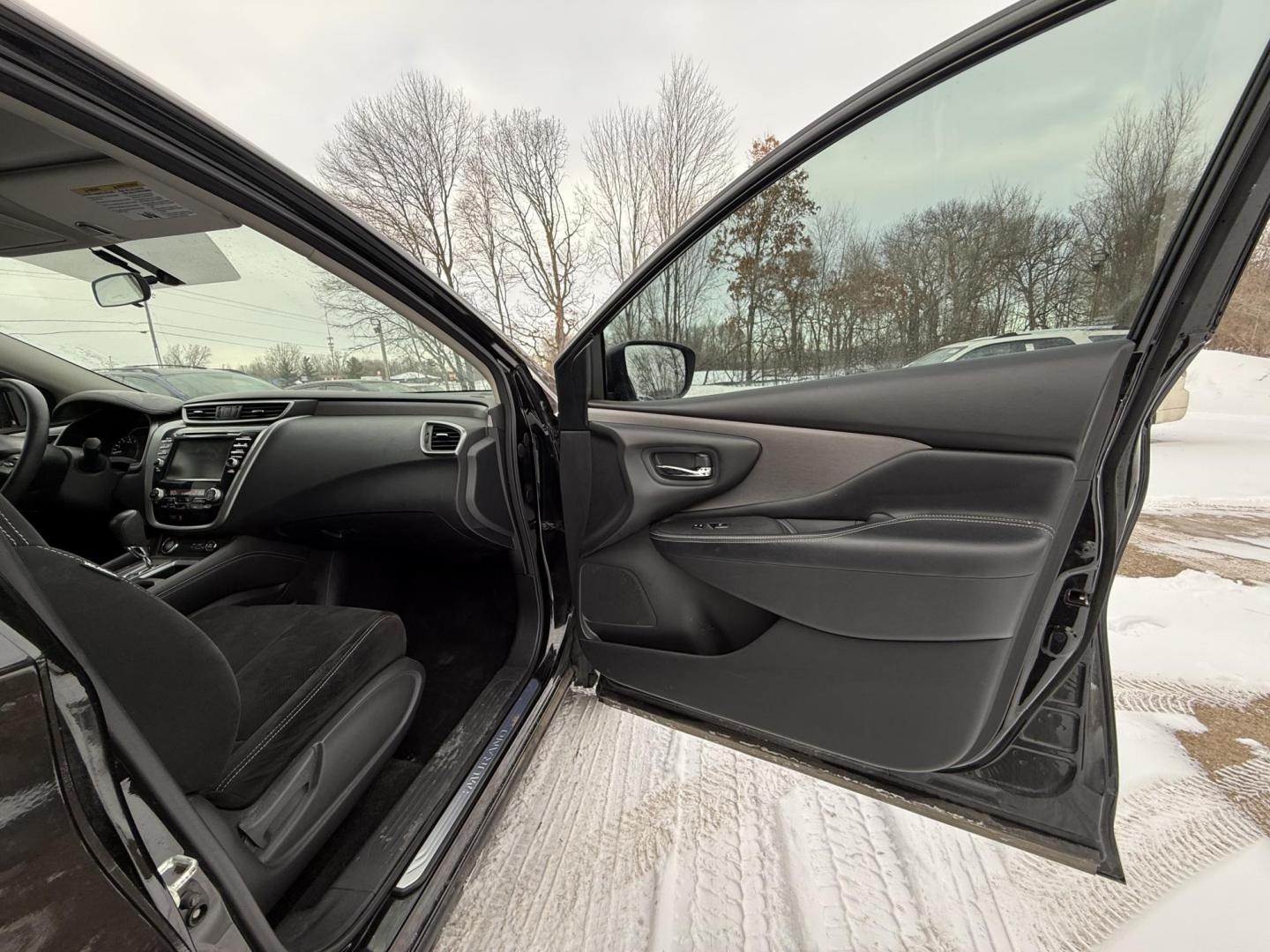 2019 Nissan Murano Platinum AWD (5N1AZ2MS9KN) with an 3.5L V6 DOHC 24V engine, CVT transmission, located at 17255 hwy 65 NE, Ham Lake, MN, 55304, 0.000000, 0.000000 - Photo#14