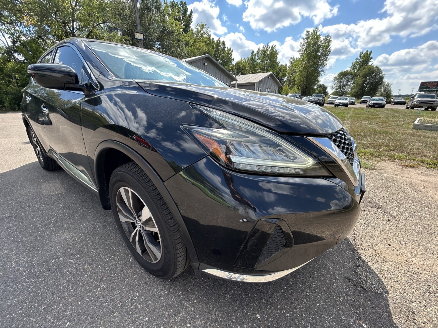 2019 Nissan Murano Platinum AWD (5N1AZ2MS9KN) with an 3.5L V6 DOHC 24V engine, CVT transmission, located at 17255 hwy 65 NE, Ham Lake, MN, 55304, 0.000000, 0.000000- Photo#2