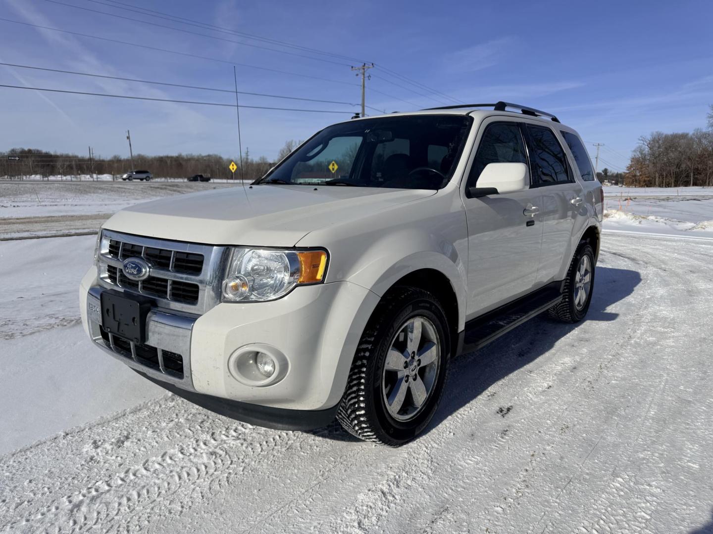 2011 Ford Escape Limited 4WD (1FMCU9EGXBK) with an 3.0L V6 DOHC 24V engine, 6-Speed Automatic transmission, located at 17255 hwy 65 NE, Ham Lake, MN, 55304, 0.000000, 0.000000 - Photo#0