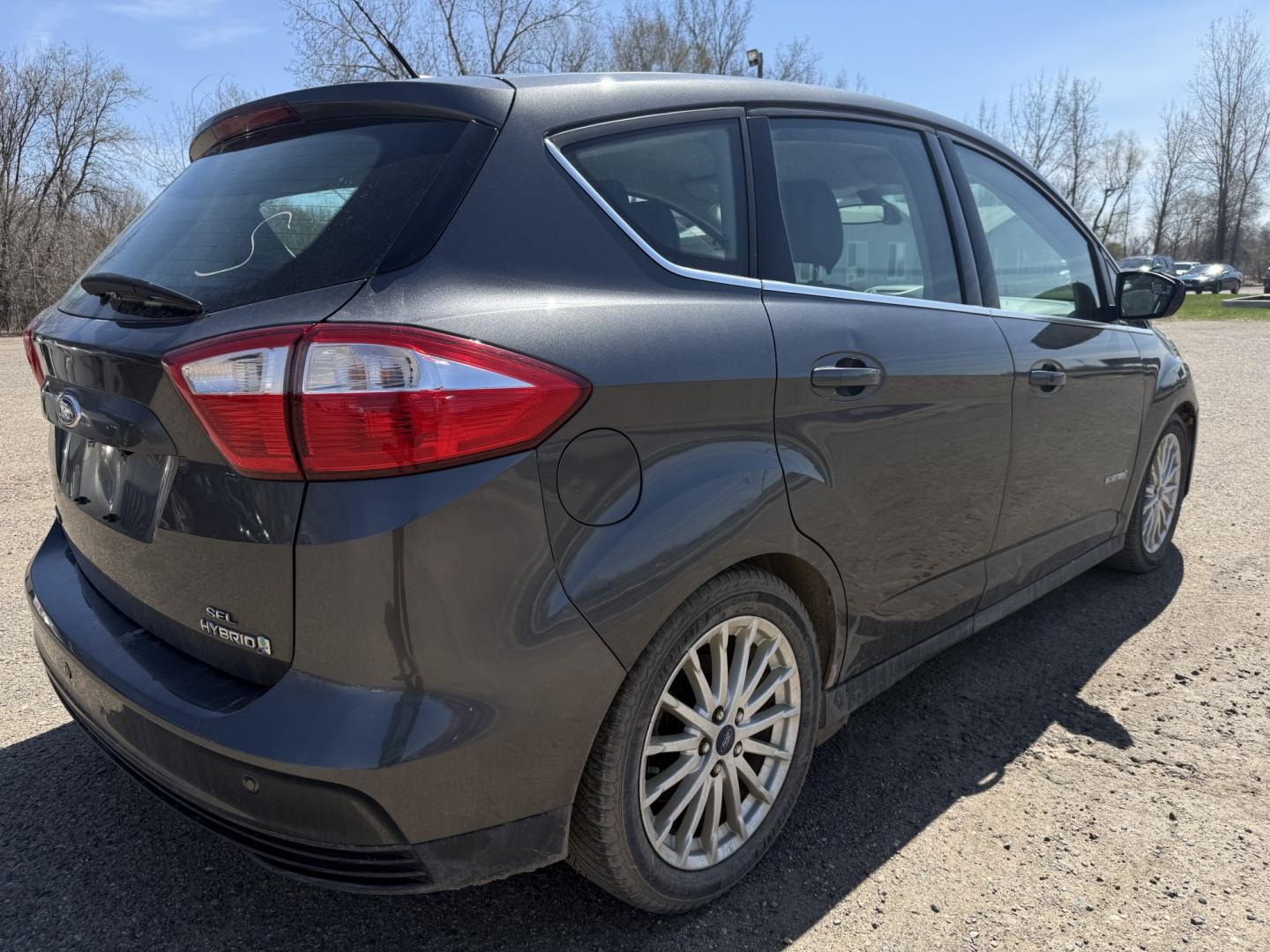2015 Ford C-Max Hybrid SEL (1FADP5BU6FL) with an 2.0L L4 DOHC 16V HYBRID engine, Continuously Variable Transmission transmission, located at 17255 hwy 65 NE, Ham Lake, MN, 55304, 0.000000, 0.000000 - Photo#4