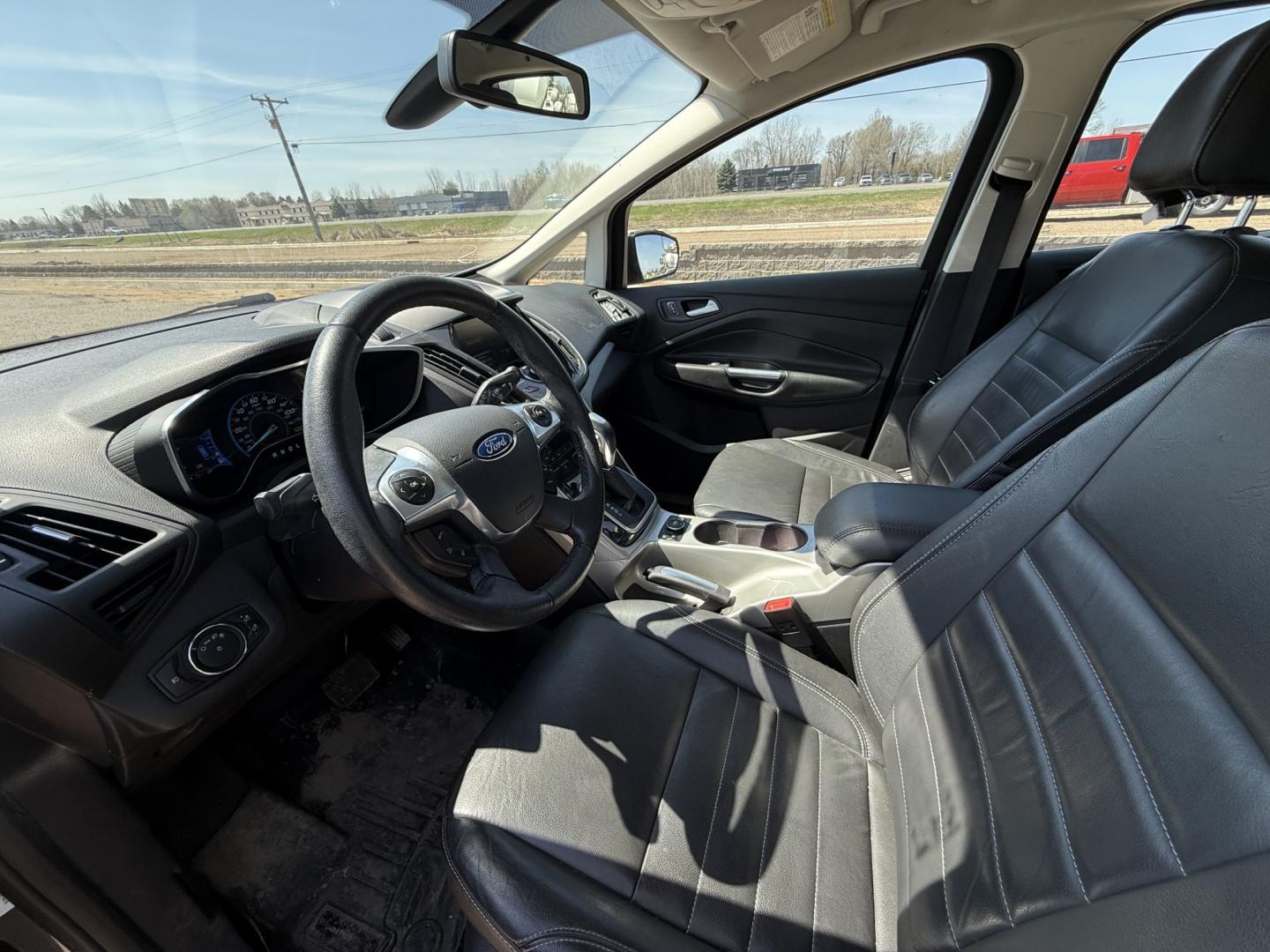 2015 Ford C-Max Hybrid SEL (1FADP5BU6FL) with an 2.0L L4 DOHC 16V HYBRID engine, Continuously Variable Transmission transmission, located at 17255 hwy 65 NE, Ham Lake, MN, 55304, 0.000000, 0.000000 - Photo#8