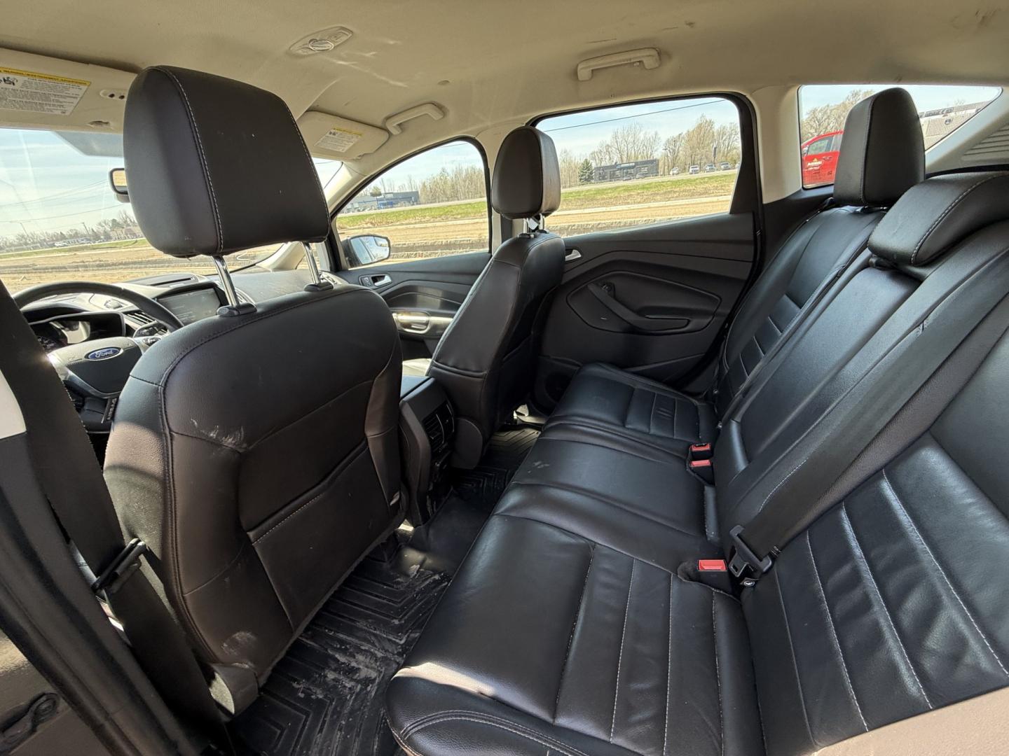 2015 Ford C-Max Hybrid SEL (1FADP5BU6FL) with an 2.0L L4 DOHC 16V HYBRID engine, Continuously Variable Transmission transmission, located at 17255 hwy 65 NE, Ham Lake, MN, 55304, 0.000000, 0.000000 - Photo#10