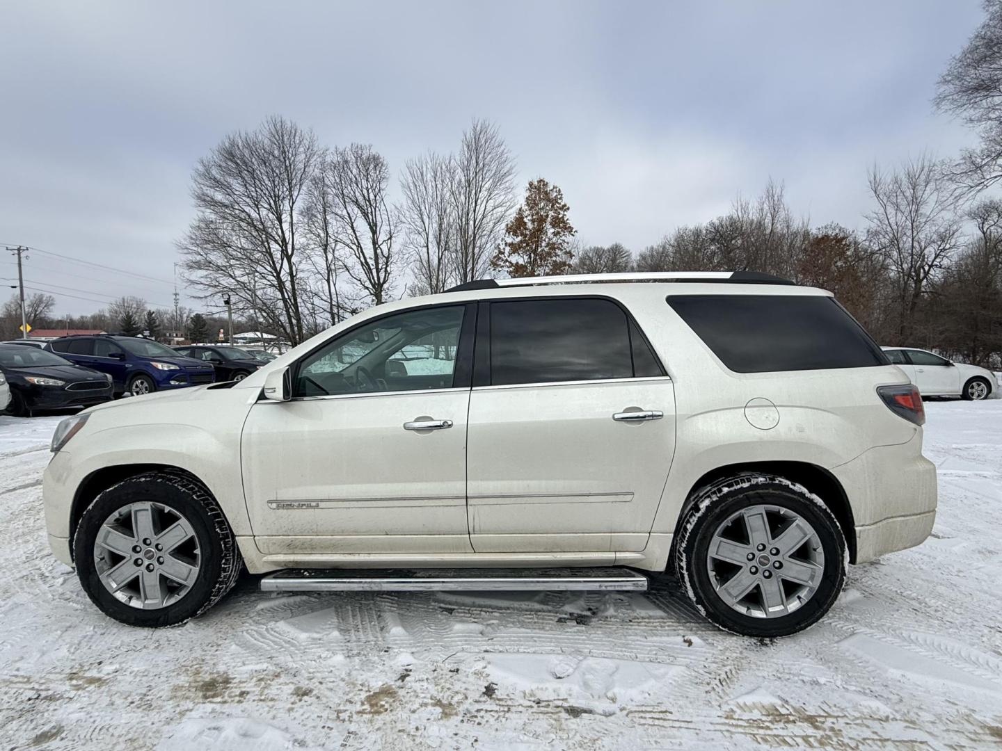 2014 GMC Acadia Denali AWD (1GKKVTKD8EJ) with an 3.6L V6 DOHC 24V engine, 6-Speed Automatic transmission, located at 17255 hwy 65 NE, Ham Lake, MN, 55304, 0.000000, 0.000000 - Photo#1