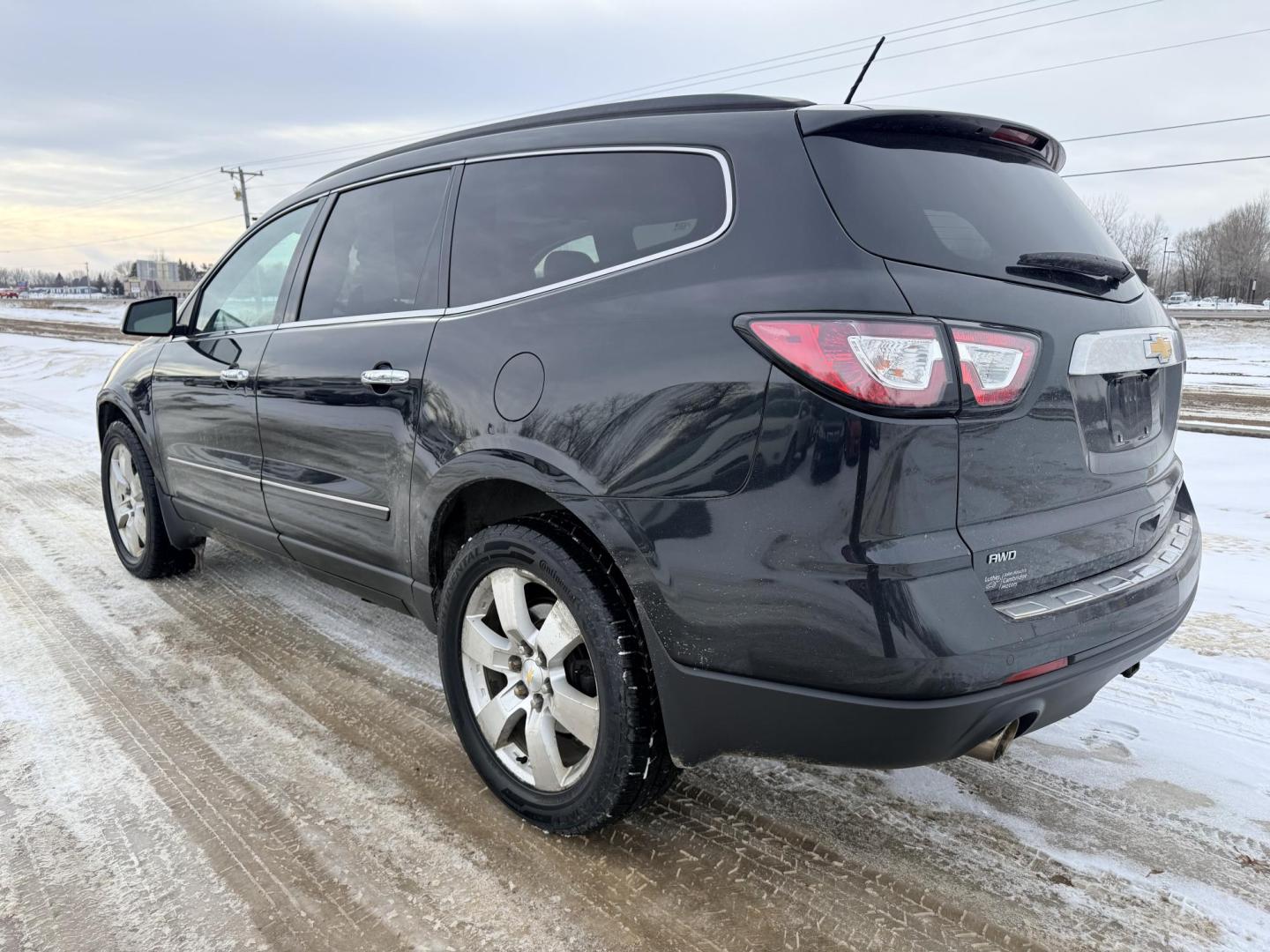 2014 Chevrolet Traverse LTZ AWD (1GNKVJKD0EJ) with an 3.6L V6 DOHC 24V engine, 6-Speed Automatic transmission, located at 17255 hwy 65 NE, Ham Lake, MN, 55304, 0.000000, 0.000000 - Photo#2