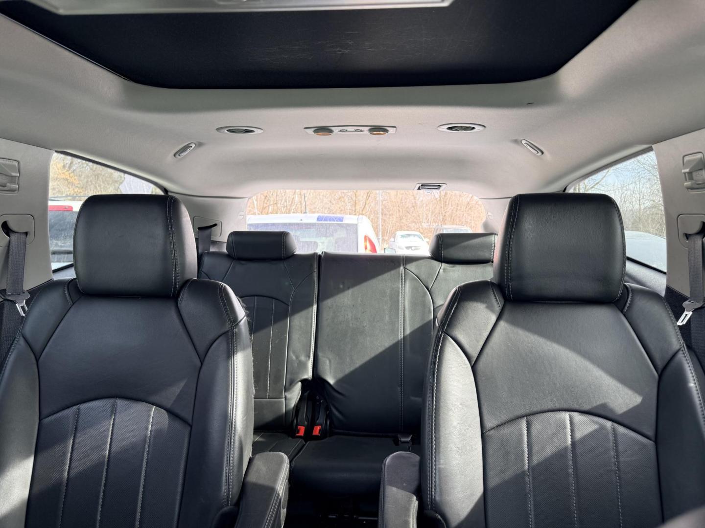 2014 Chevrolet Traverse LTZ AWD (1GNKVJKD0EJ) with an 3.6L V6 DOHC 24V engine, 6-Speed Automatic transmission, located at 17255 hwy 65 NE, Ham Lake, MN, 55304, 0.000000, 0.000000 - Photo#19