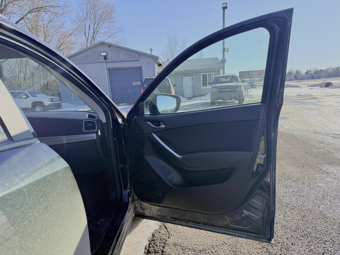 2016 Mazda CX-5 Touring AWD (JM3KE4CYXG0) with an 2.5L L4 DOHC 16V engine, 6-Speed Automatic transmission, located at 17255 hwy 65 NE, Ham Lake, MN, 55304, 0.000000, 0.000000 - Photo#14