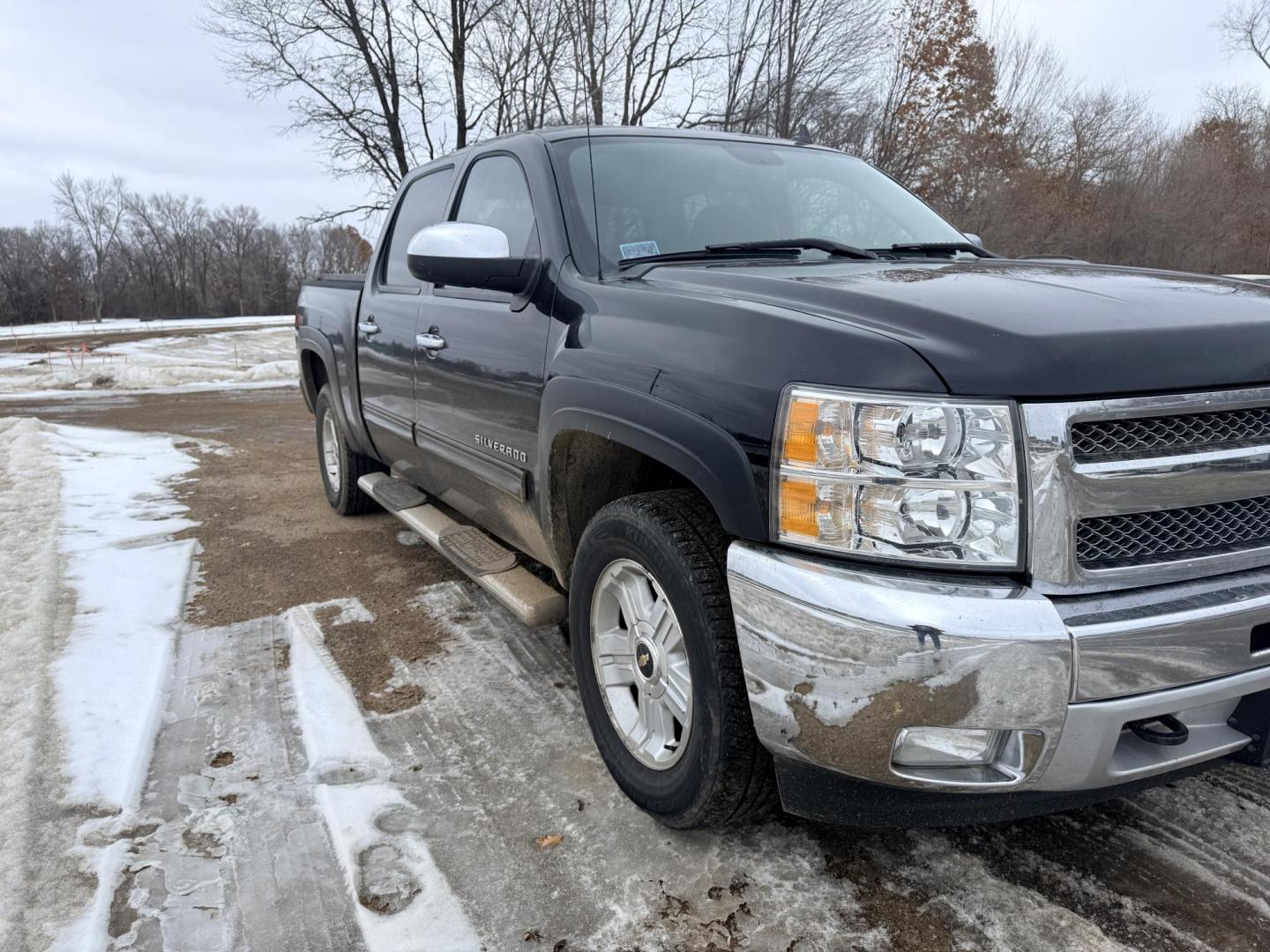 2012 Chevrolet Silverado 1500 LT Crew Cab 4WD (1GCPKSE7XCF) with an 5.3L V8 OHV 16V FFV engine, 6-Speed Automatic transmission, located at 17255 hwy 65 NE, Ham Lake, MN, 55304, 0.000000, 0.000000 - Photo#6