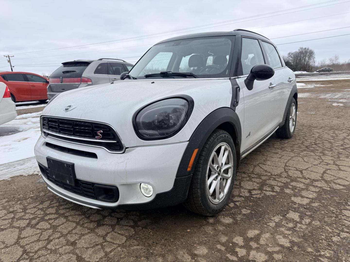 2015 Mini Countryman S ALL4 (WMWZC5C55FW) with an 1.6L L4 DOHC 16V TURBO engine, located at 17255 hwy 65 NE, Ham Lake, MN, 55304, 0.000000, 0.000000 - Photo#0
