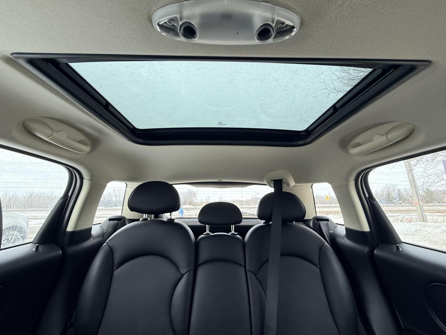 2015 Mini Countryman S ALL4 (WMWZC5C55FW) with an 1.6L L4 DOHC 16V TURBO engine, located at 17255 hwy 65 NE, Ham Lake, MN, 55304, 0.000000, 0.000000 - Photo#18