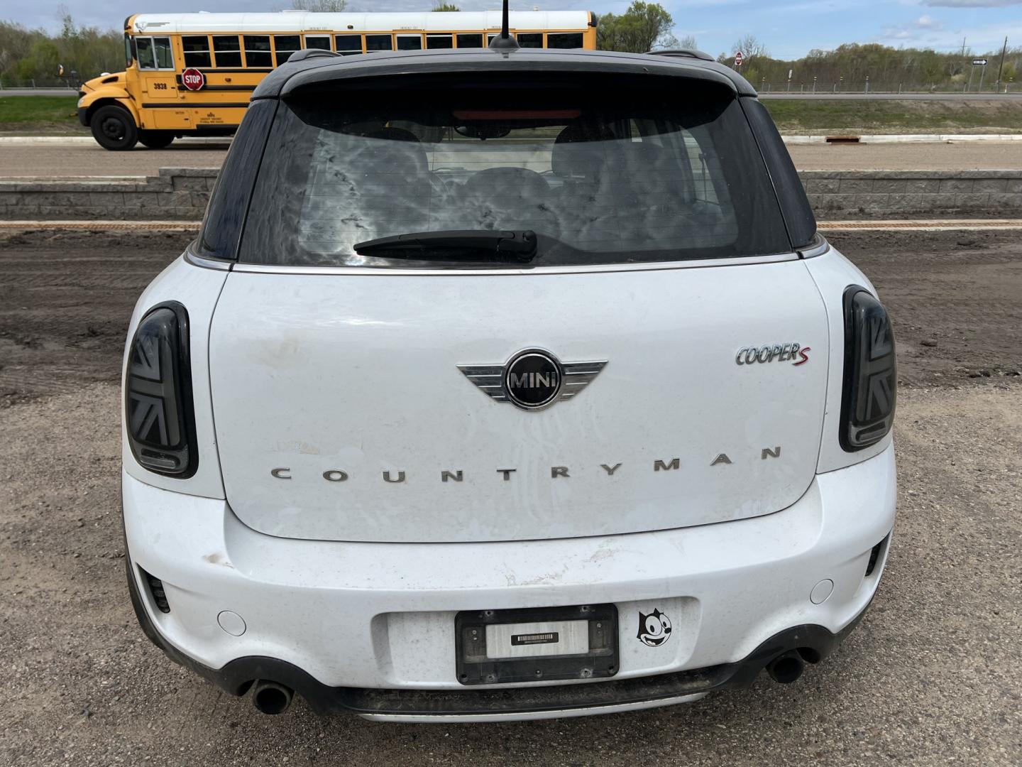 2015 Mini Countryman S ALL4 (WMWZC5C55FW) with an 1.6L L4 DOHC 16V TURBO engine, located at 17255 hwy 65 NE, Ham Lake, MN, 55304, 0.000000, 0.000000 - Photo#5