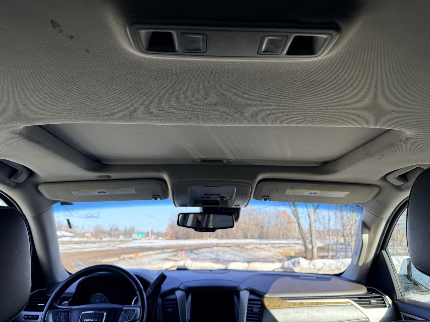 2016 GMC Yukon Denali 4WD (1GKS2CKJ6GR) with an 6.2L V8 OHV 16V engine, 6A transmission, located at 17255 hwy 65 NE, Ham Lake, MN, 55304, 0.000000, 0.000000 - Photo#17