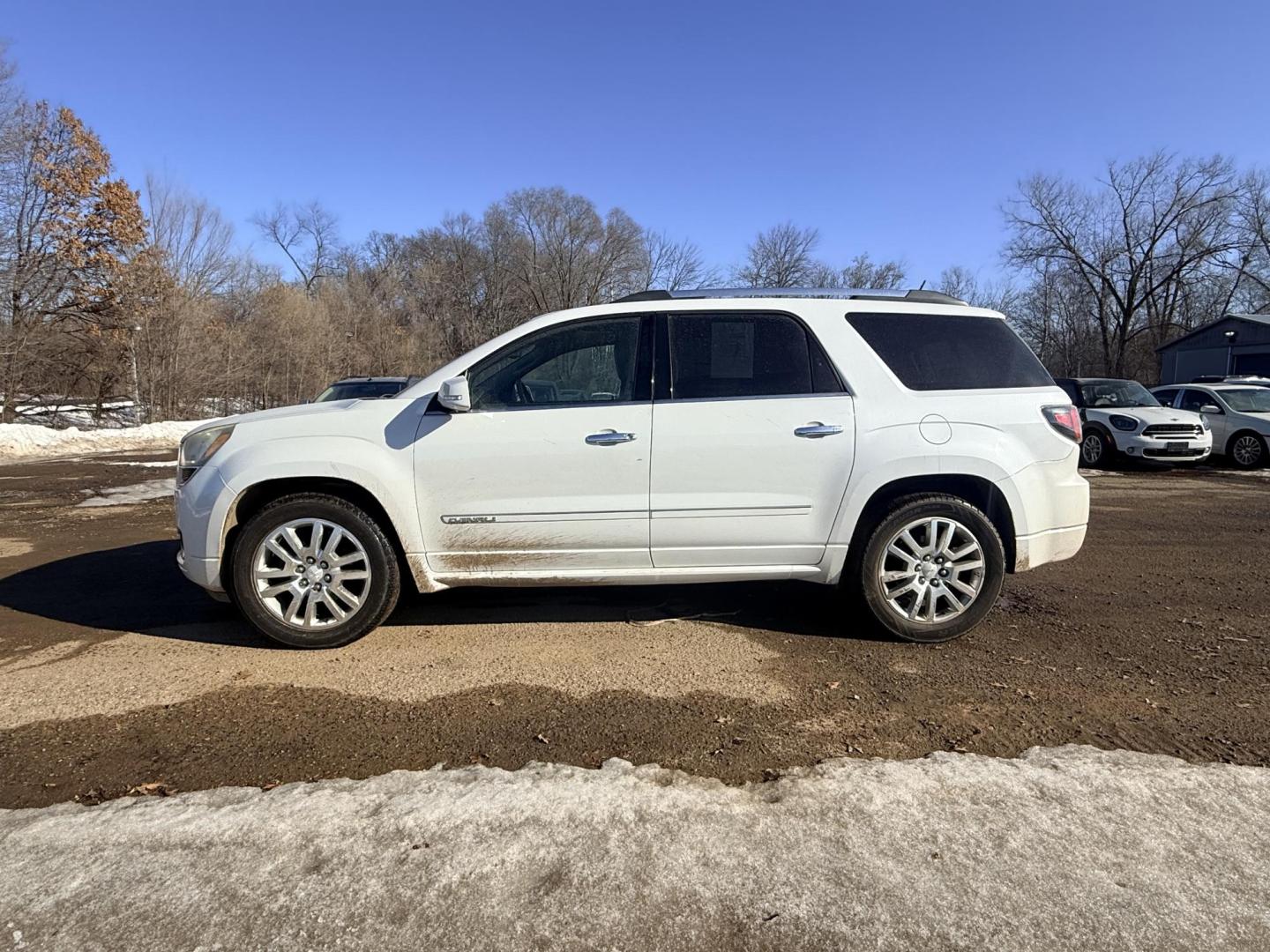 2016 GMC Acadia Denali FWD (1GKKRTKD2GJ) with an 3.6L V6 DOHC 24V engine, 6-Speed Automatic transmission, located at 17255 hwy 65 NE, Ham Lake, MN, 55304, 0.000000, 0.000000 - Photo#1