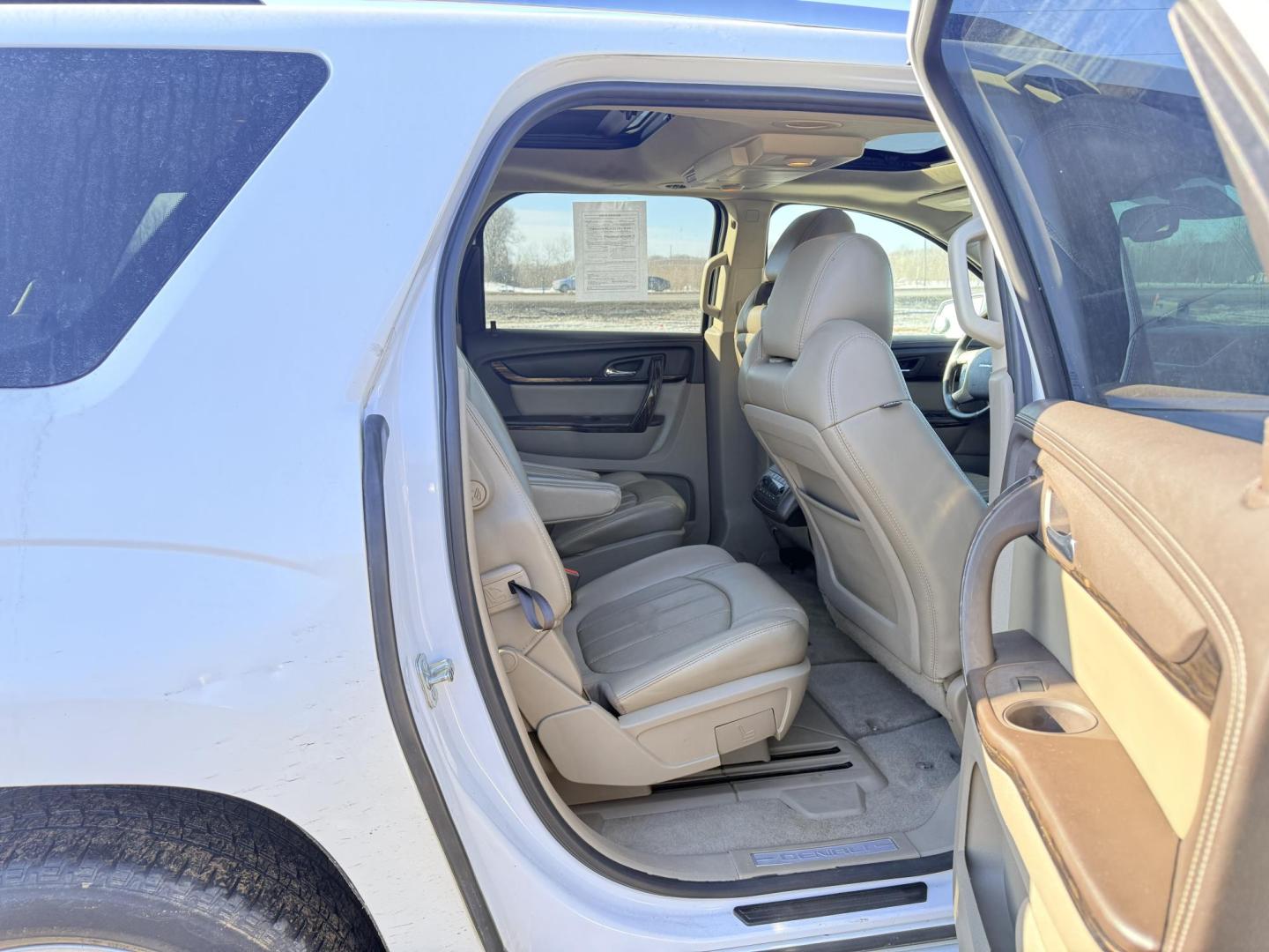 2016 GMC Acadia Denali FWD (1GKKRTKD2GJ) with an 3.6L V6 DOHC 24V engine, 6-Speed Automatic transmission, located at 17255 hwy 65 NE, Ham Lake, MN, 55304, 0.000000, 0.000000 - Photo#13