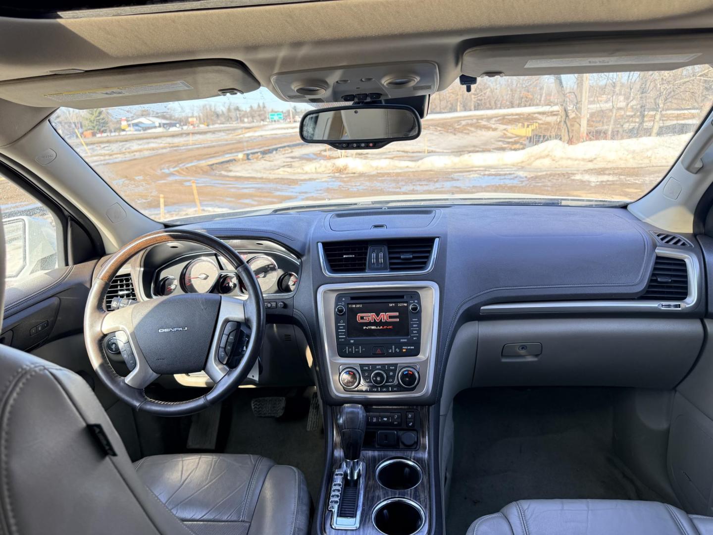 2016 GMC Acadia Denali FWD (1GKKRTKD2GJ) with an 3.6L V6 DOHC 24V engine, 6-Speed Automatic transmission, located at 17255 hwy 65 NE, Ham Lake, MN, 55304, 0.000000, 0.000000 - Photo#16