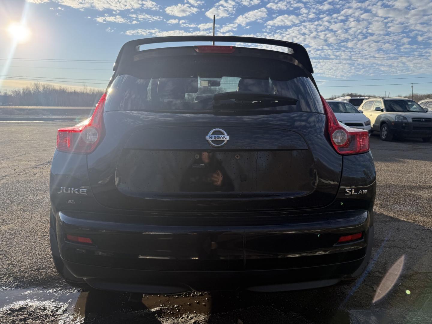 2011 Nissan Juke S AWD (JN8AF5MV2BT) with an 1.6L L4 DOHC 16V engine, CVT transmission, located at 17255 hwy 65 NE, Ham Lake, MN, 55304, 0.000000, 0.000000 - Photo#3
