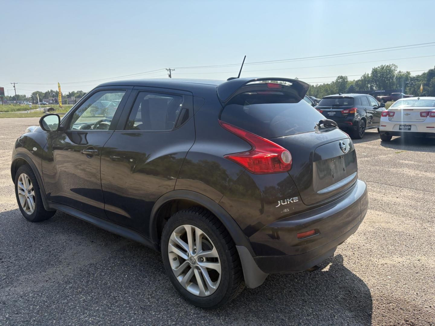 2011 Nissan Juke S AWD (JN8AF5MV2BT) with an 1.6L L4 DOHC 16V engine, CVT transmission, located at 17255 hwy 65 NE, Ham Lake, MN, 55304, 0.000000, 0.000000- Photo#2