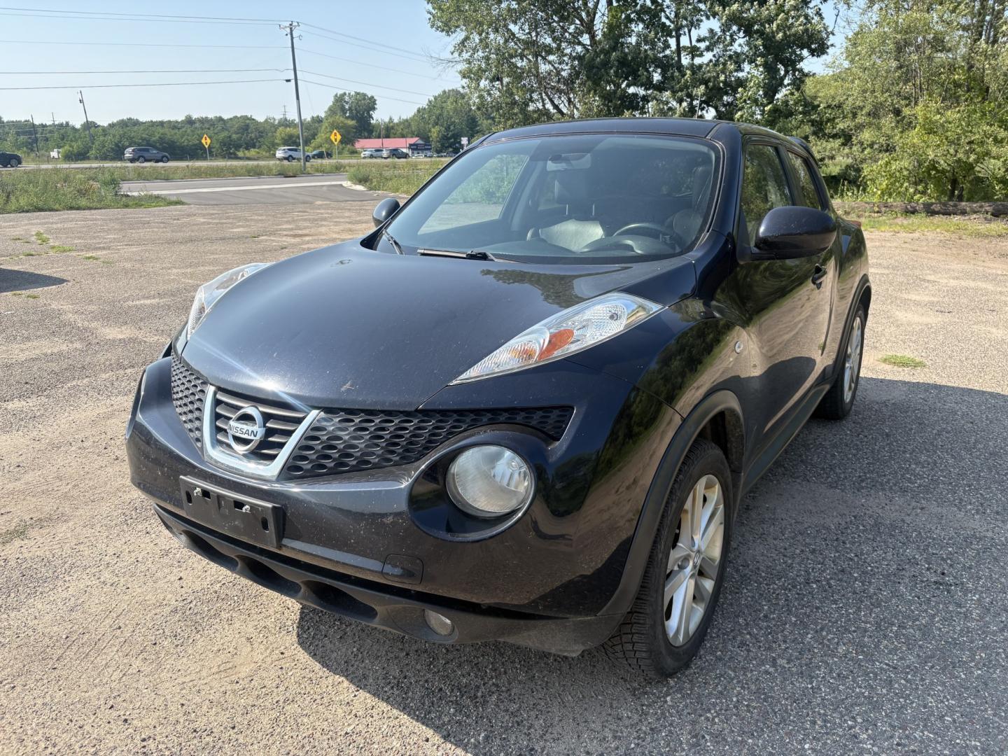 2011 Nissan Juke S AWD (JN8AF5MV2BT) with an 1.6L L4 DOHC 16V engine, CVT transmission, located at 17255 hwy 65 NE, Ham Lake, MN, 55304, 0.000000, 0.000000- Photo#0