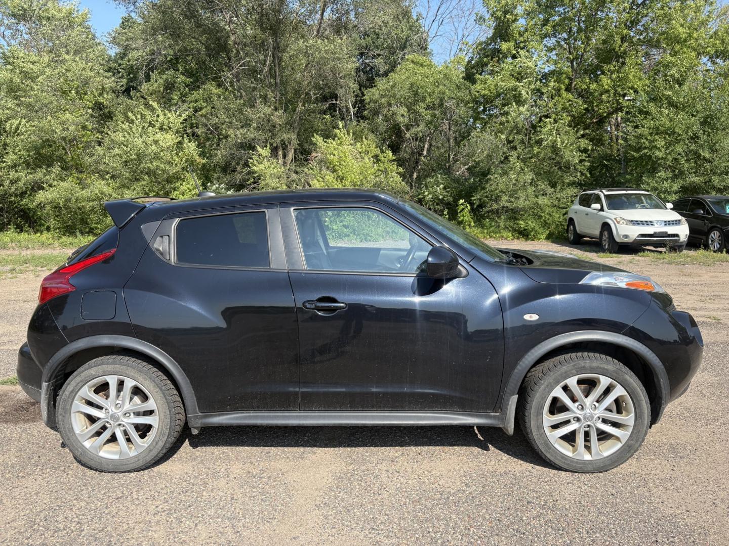 2011 Nissan Juke S AWD (JN8AF5MV2BT) with an 1.6L L4 DOHC 16V engine, CVT transmission, located at 17255 hwy 65 NE, Ham Lake, MN, 55304, 0.000000, 0.000000- Photo#5