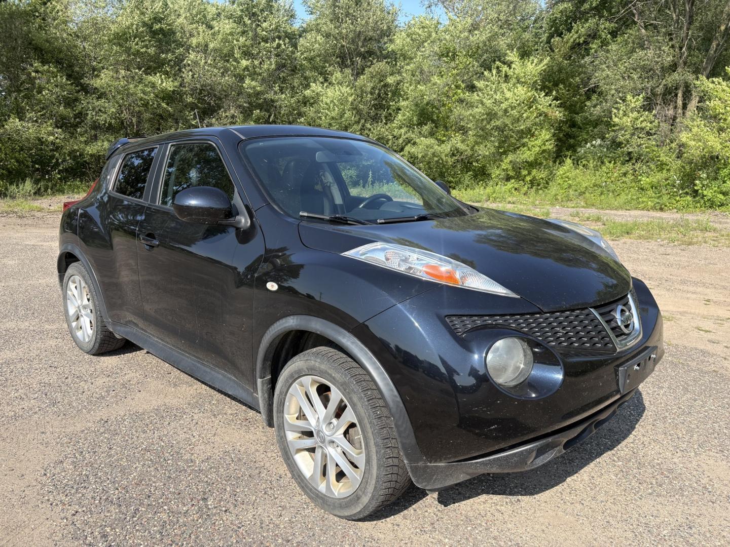 2011 Nissan Juke S AWD (JN8AF5MV2BT) with an 1.6L L4 DOHC 16V engine, CVT transmission, located at 17255 hwy 65 NE, Ham Lake, MN, 55304, 0.000000, 0.000000- Photo#6