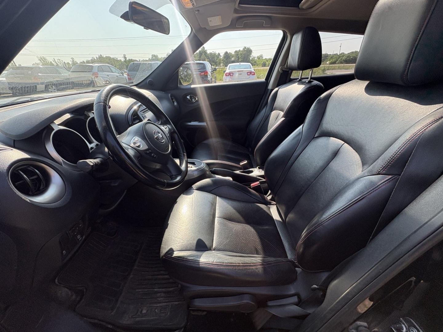 2011 Nissan Juke S AWD (JN8AF5MV2BT) with an 1.6L L4 DOHC 16V engine, CVT transmission, located at 17255 hwy 65 NE, Ham Lake, MN, 55304, 0.000000, 0.000000- Photo#9