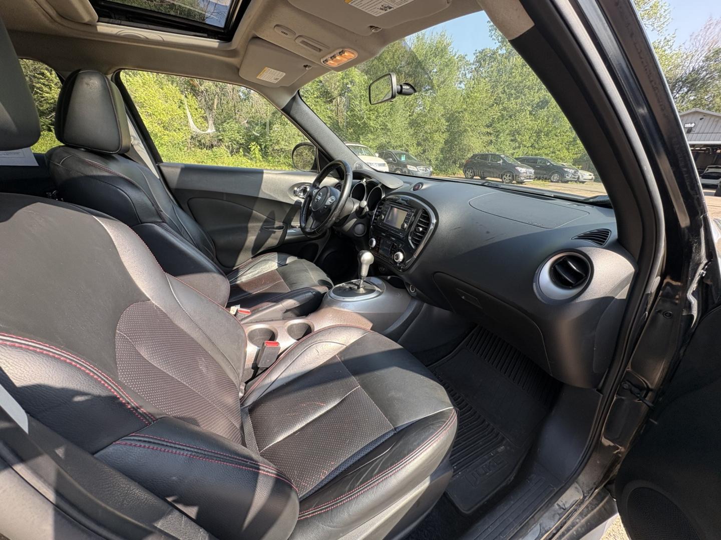 2011 Nissan Juke S AWD (JN8AF5MV2BT) with an 1.6L L4 DOHC 16V engine, CVT transmission, located at 17255 hwy 65 NE, Ham Lake, MN, 55304, 0.000000, 0.000000- Photo#15