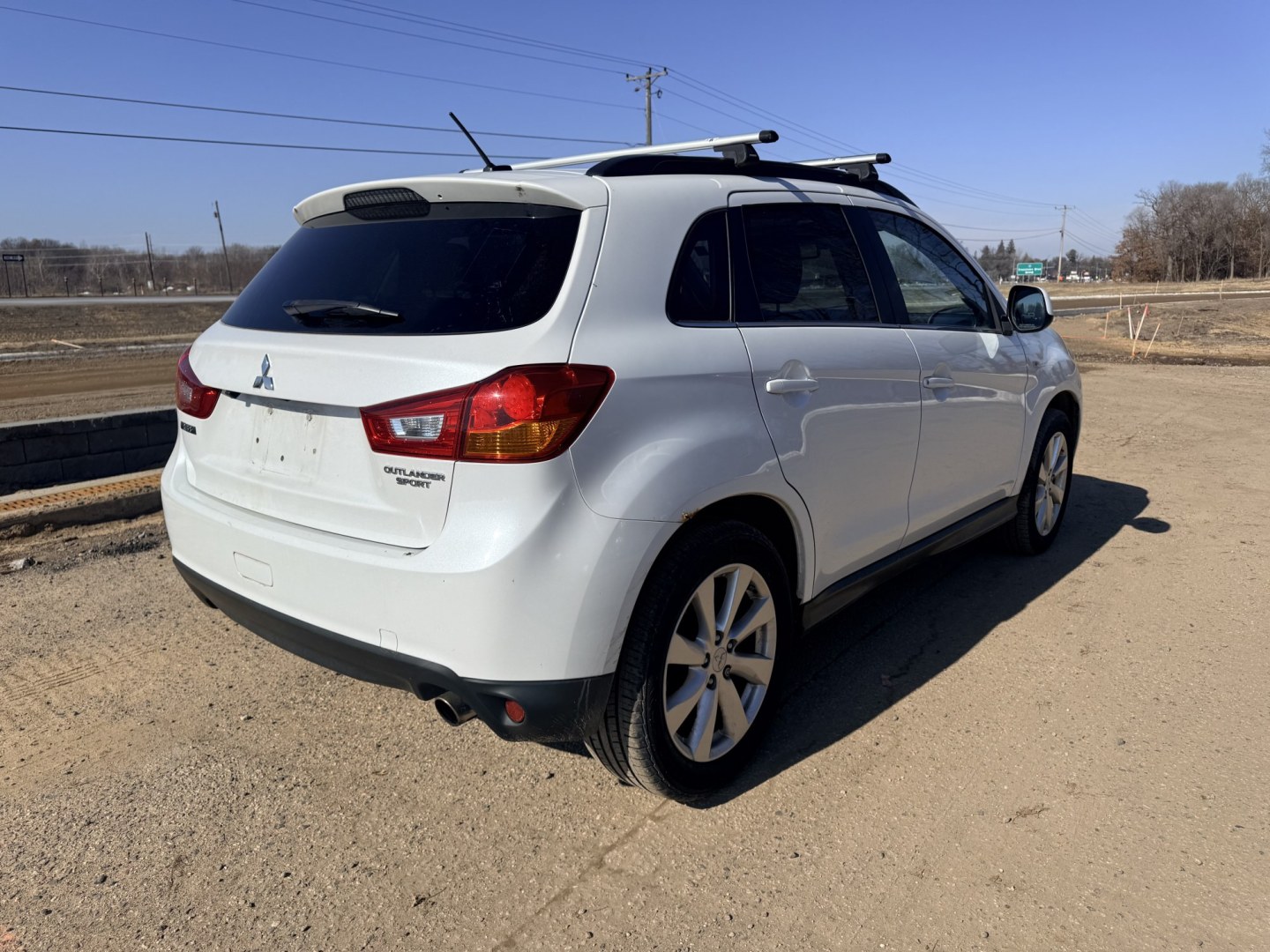 2014 Mitsubishi Outlander Sport SE AWC (4A4AR4AU1EE) with an 2.0L L4 DOHC 16V engine, Continuously Variable Transmission transmission, located at 17255 hwy 65 NE, Ham Lake, MN, 55304, 0.000000, 0.000000 - Photo#4