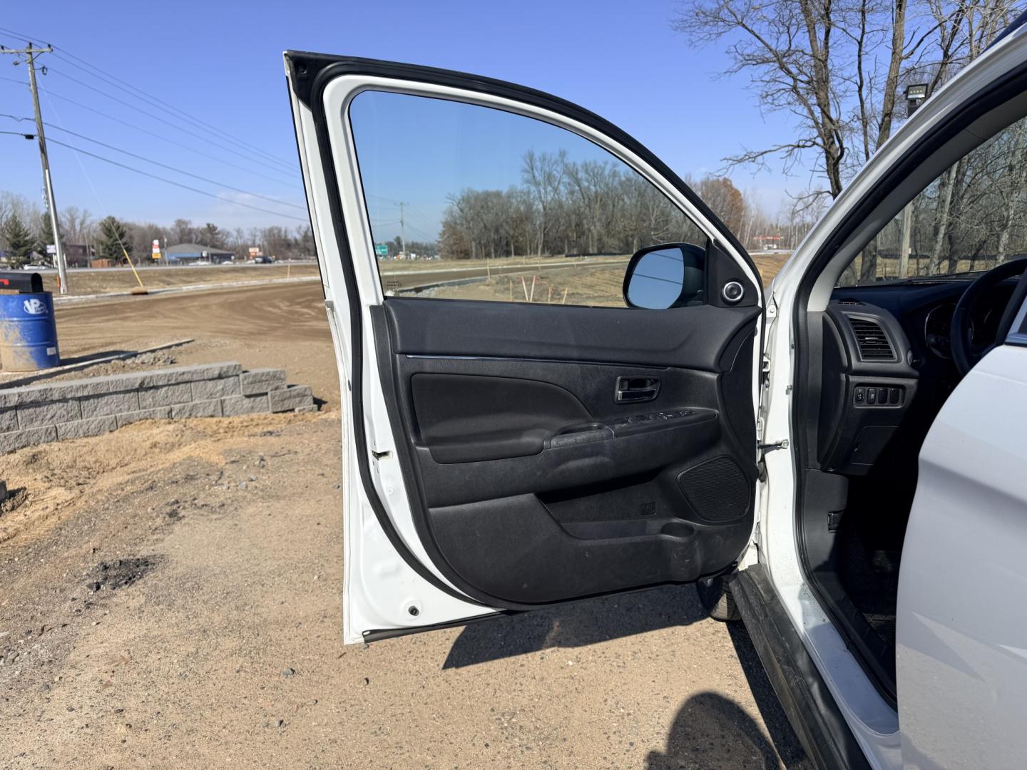 2014 Mitsubishi Outlander Sport SE AWC (4A4AR4AU1EE) with an 2.0L L4 DOHC 16V engine, Continuously Variable Transmission transmission, located at 17255 hwy 65 NE, Ham Lake, MN, 55304, 0.000000, 0.000000 - Photo#8