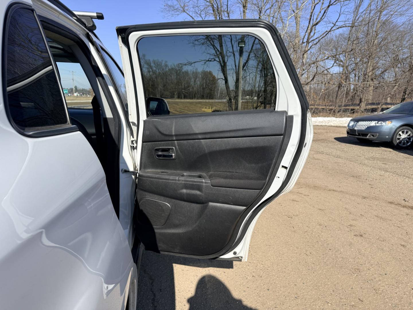 2014 Mitsubishi Outlander Sport SE AWC (4A4AR4AU1EE) with an 2.0L L4 DOHC 16V engine, Continuously Variable Transmission transmission, located at 17255 hwy 65 NE, Ham Lake, MN, 55304, 0.000000, 0.000000 - Photo#12