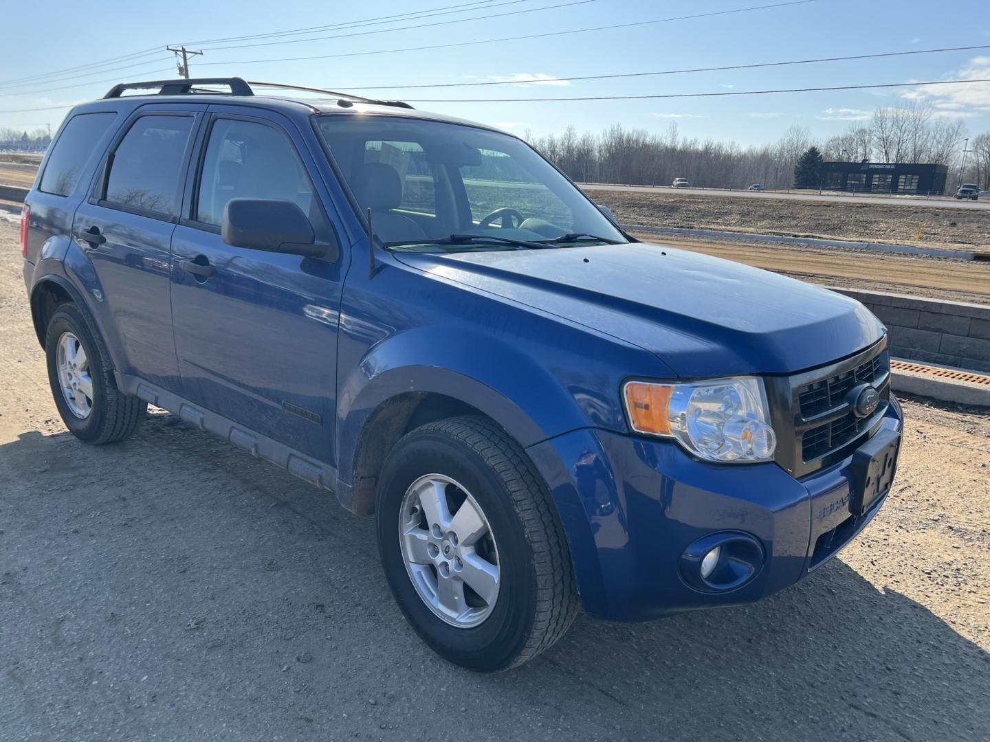 2008 Ford Escape XLT 4WD V6 (1FMCU93188K) with an 3.0L V6 DOHC 24V engine, 4-Speed Automatic Overdrive transmission, located at 17255 hwy 65 NE, Ham Lake, MN, 55304, 0.000000, 0.000000 - Photo#2