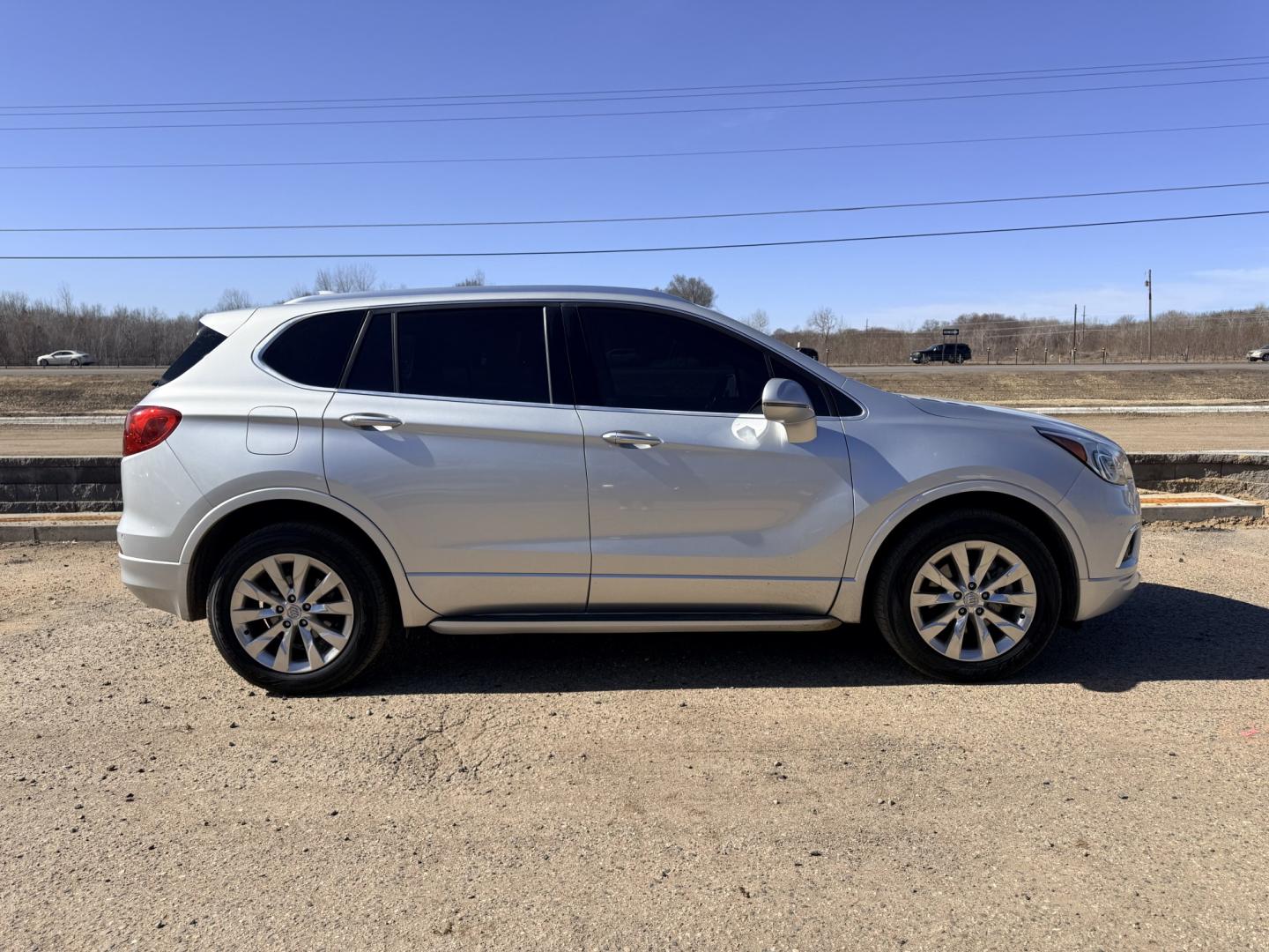 2017 Buick Envision Essense AWD (LRBFXDSA1HD) with an 2.5L L4 DOHC 24V engine, 6A transmission, located at 17255 hwy 65 NE, Ham Lake, MN, 55304, 0.000000, 0.000000 - Photo#5