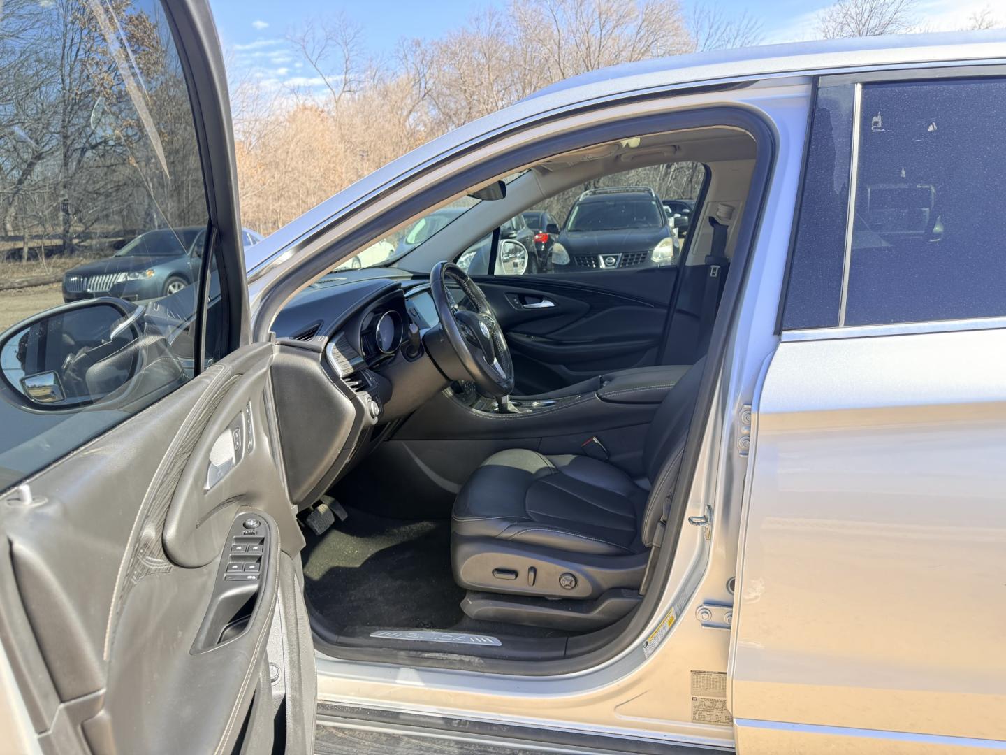 2017 Buick Envision Essense AWD (LRBFXDSA1HD) with an 2.5L L4 DOHC 24V engine, 6A transmission, located at 17255 hwy 65 NE, Ham Lake, MN, 55304, 0.000000, 0.000000 - Photo#9