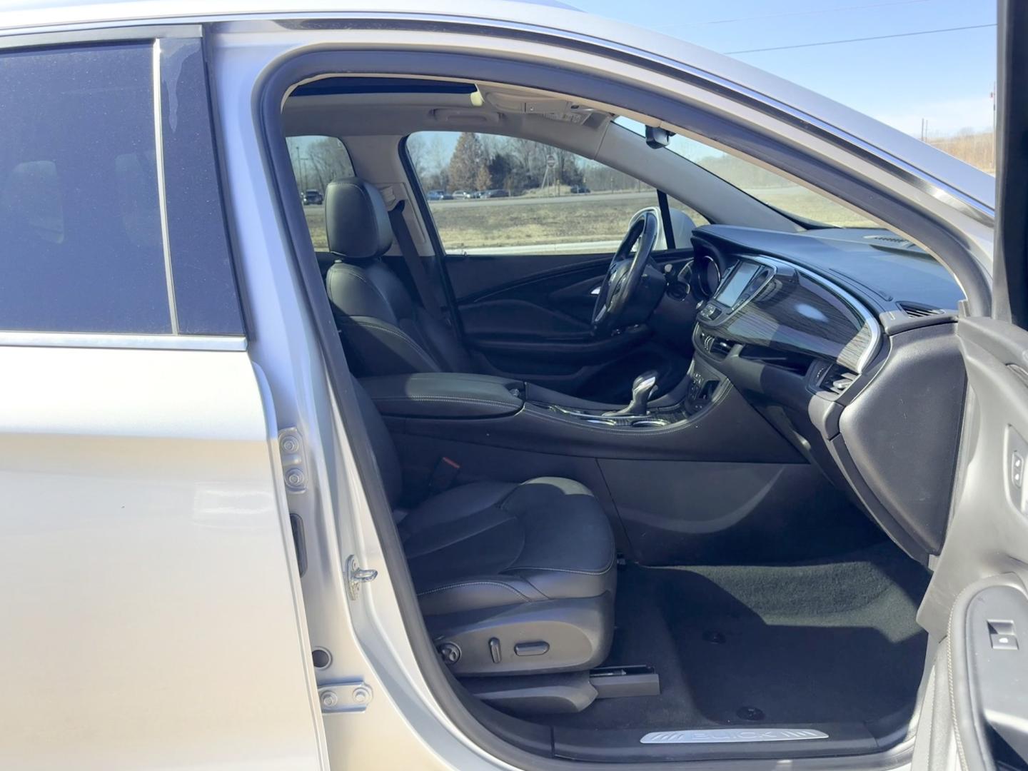 2017 Buick Envision Essense AWD (LRBFXDSA1HD) with an 2.5L L4 DOHC 24V engine, 6A transmission, located at 17255 hwy 65 NE, Ham Lake, MN, 55304, 0.000000, 0.000000 - Photo#15