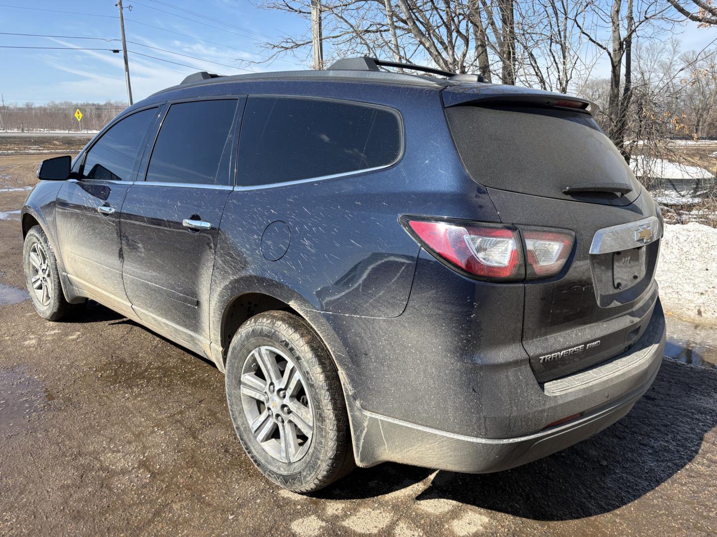 2017 Chevrolet Traverse 1LT AWD (1GNKVGKD5HJ) with an 3.6L V6 DOHC 24V engine, 6A transmission, located at 17255 hwy 65 NE, Ham Lake, MN, 55304, 0.000000, 0.000000 - Photo#2
