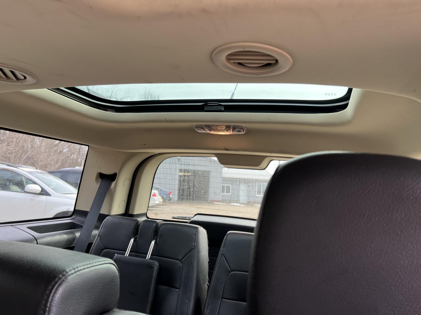 2016 Ford Flex SEL AWD (2FMHK6C80GB) with an 3.5L V6 DOHC 24V engine, 6A transmission, located at 17255 hwy 65 NE, Ham Lake, MN, 55304, 0.000000, 0.000000 - Photo#16
